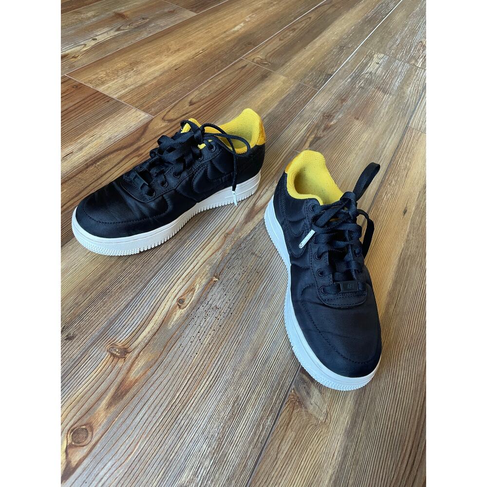 Nike Air Force 1 ‘07 Black and Yellow